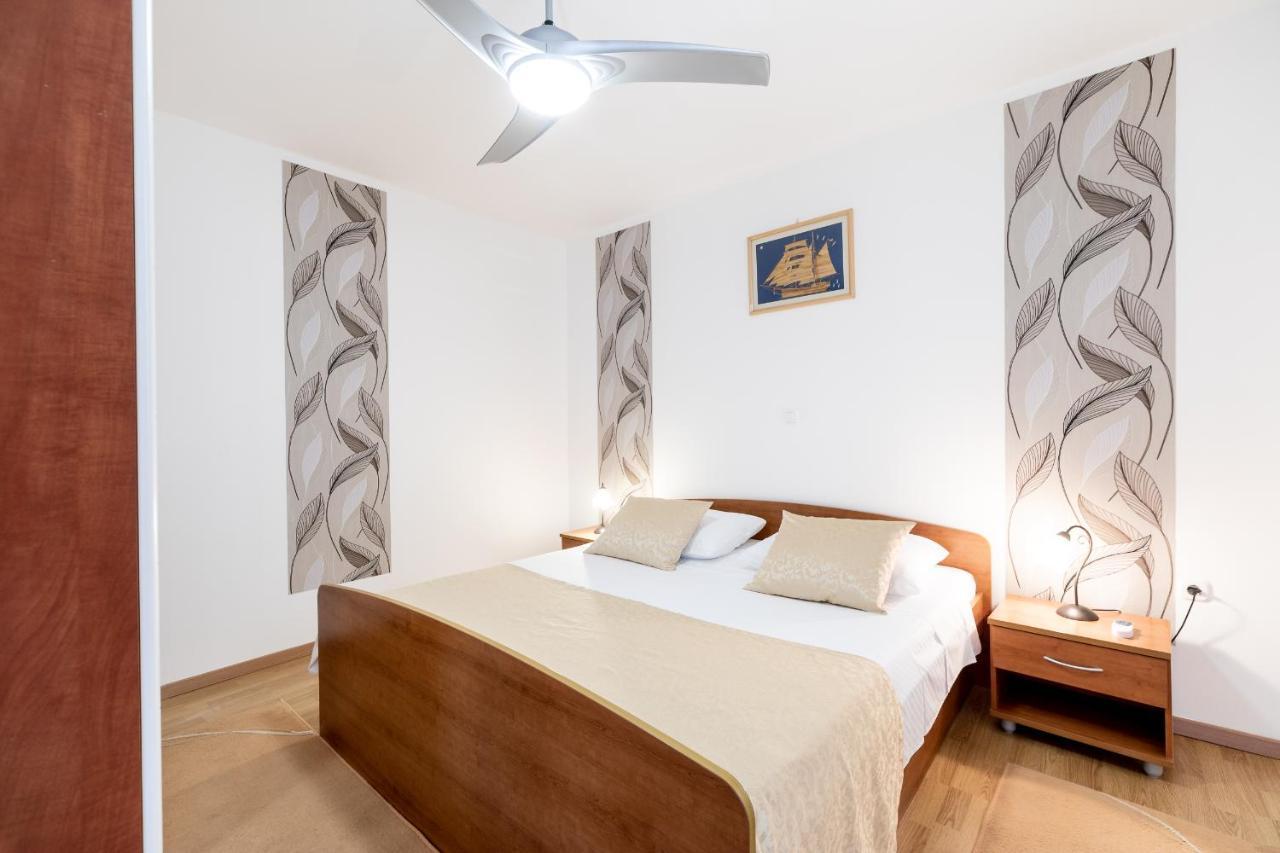 Separovic Apartman *